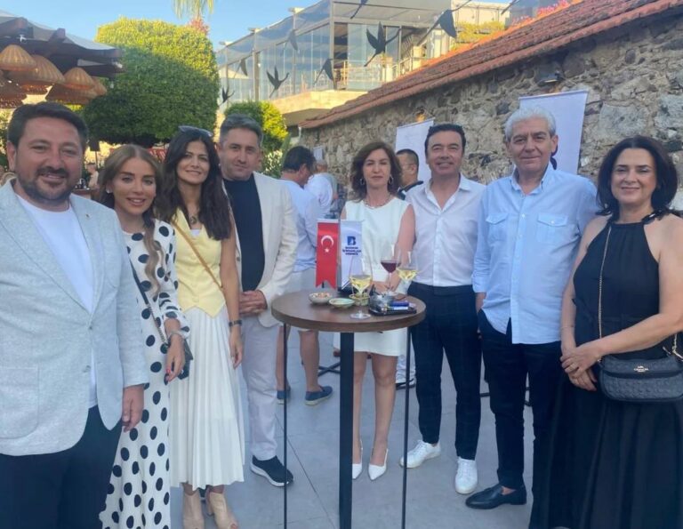 Yaza Merhaba Gecemizde 5. Yıl Coşkusu